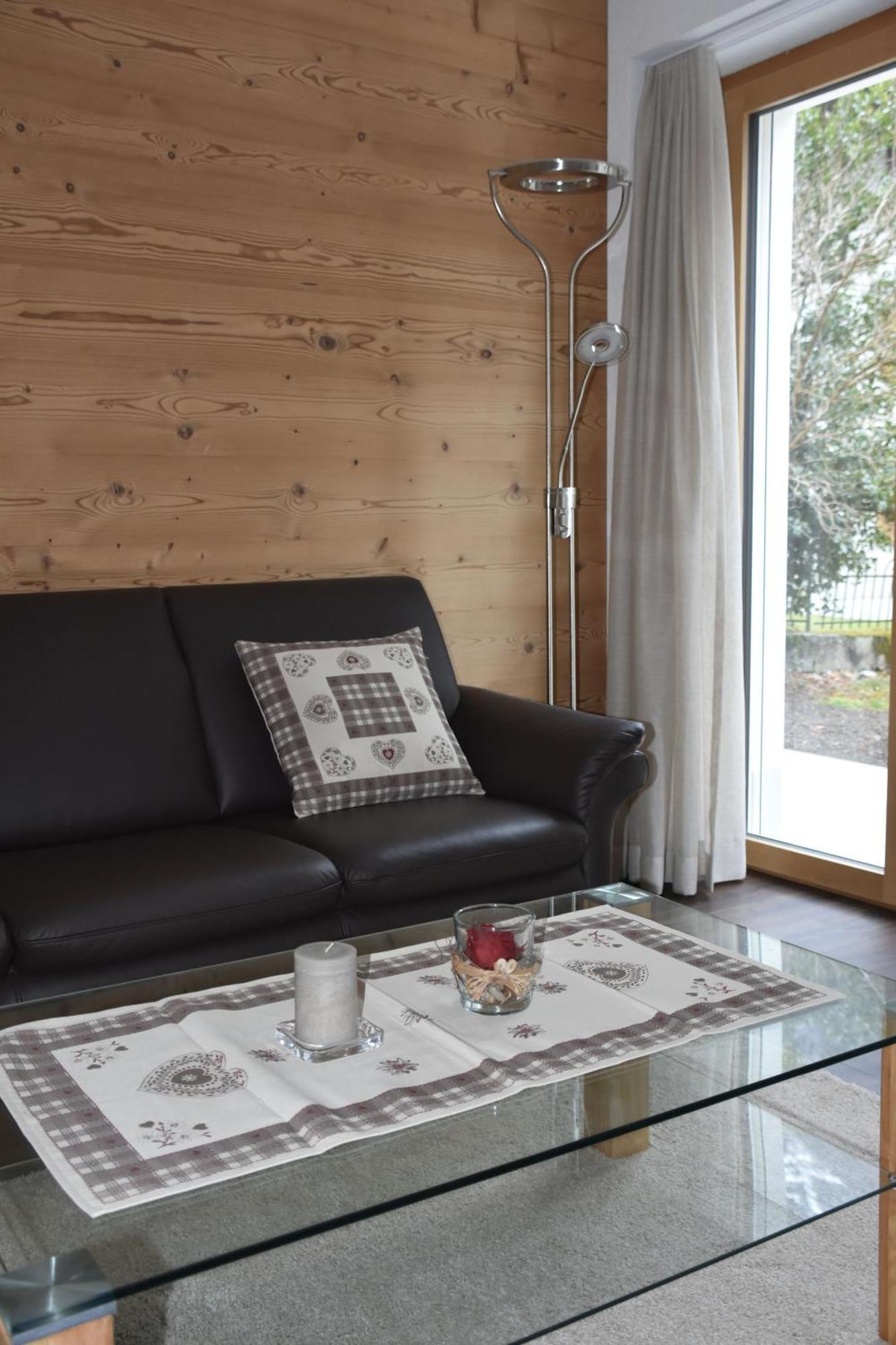 Ferienwohnungen Chalet Hohturnen グリンデルヴァルト エクステリア 写真