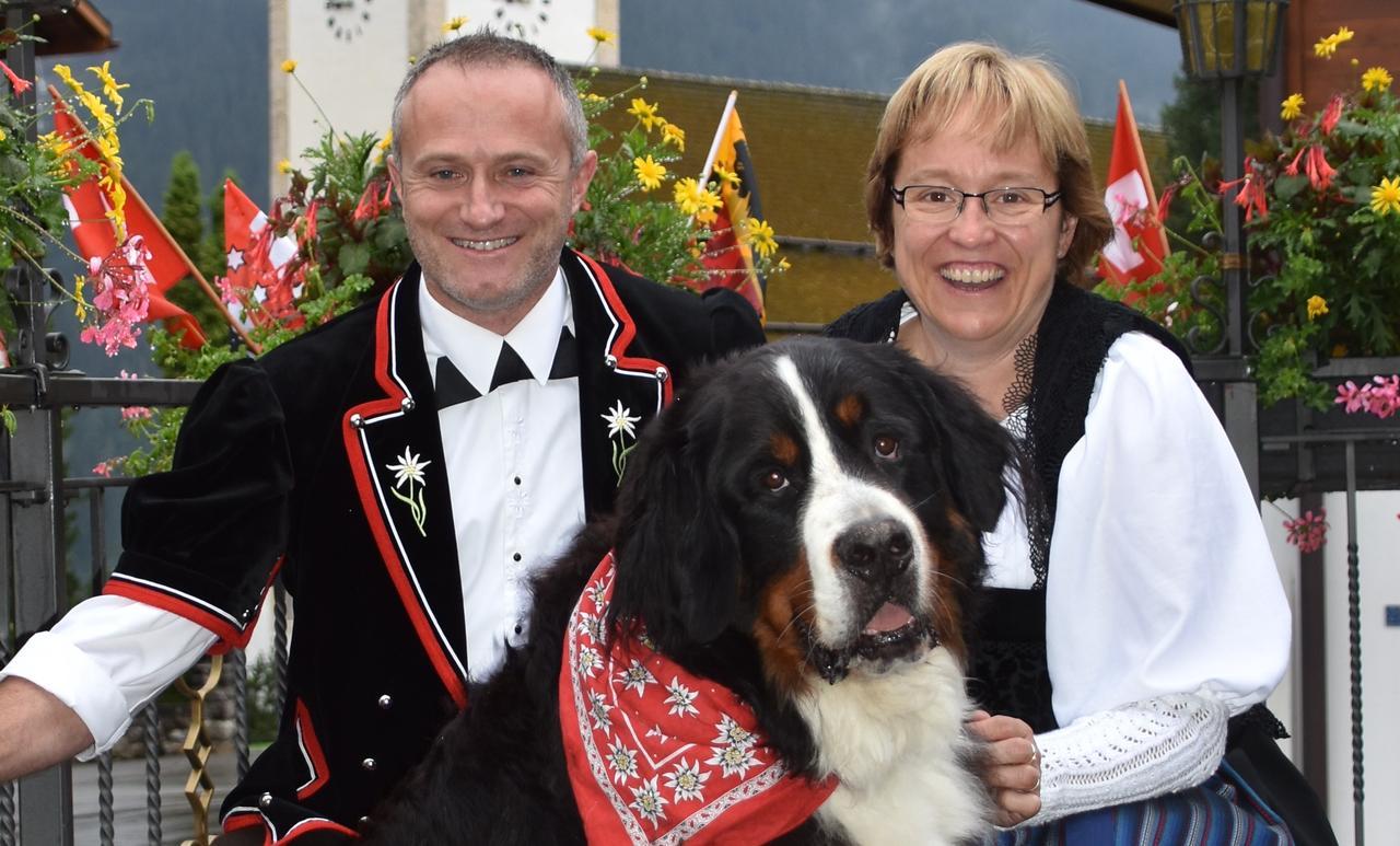 Ferienwohnungen Chalet Hohturnen グリンデルヴァルト エクステリア 写真